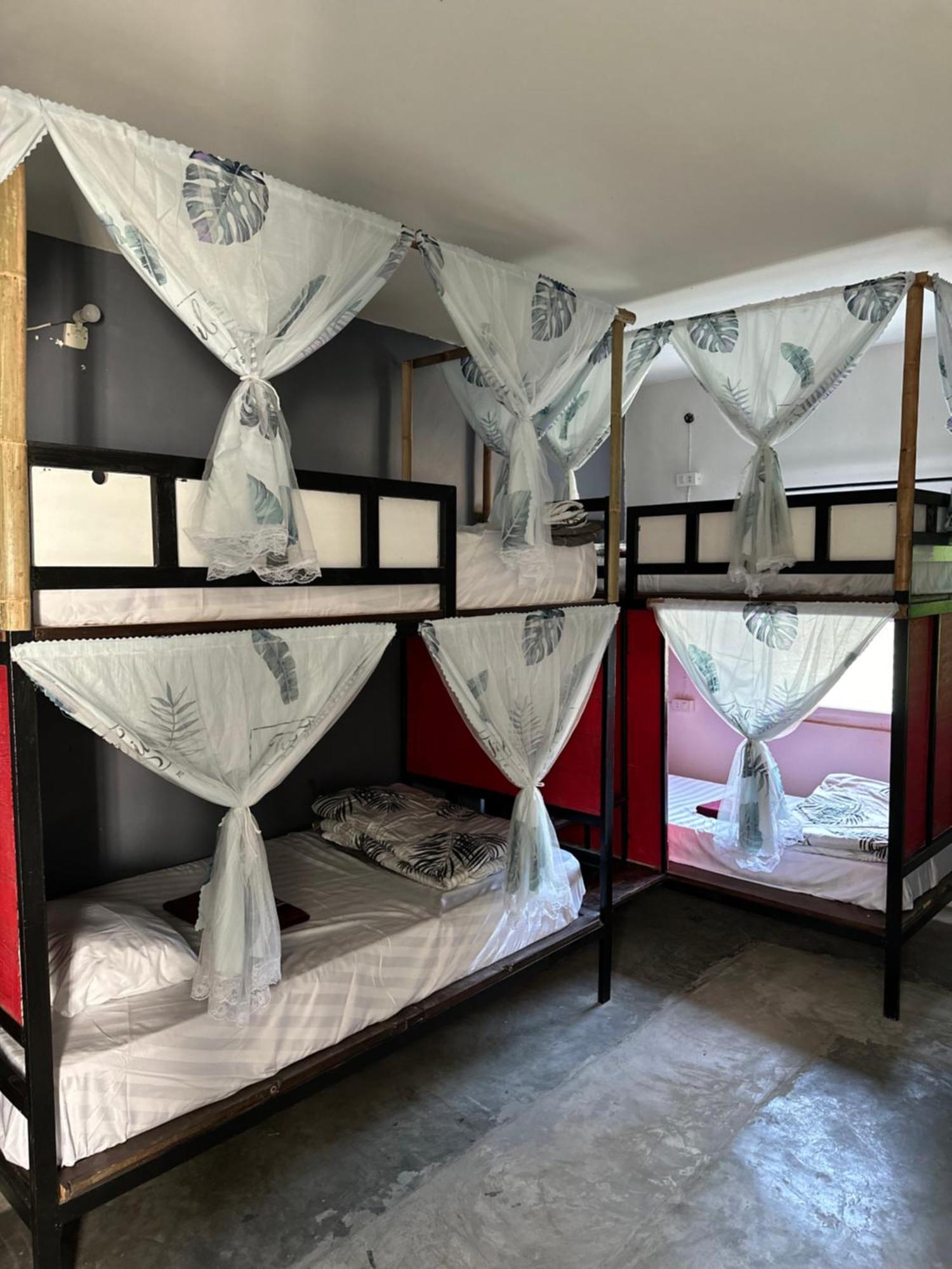 Mbar Hostel Hatrin Szoba fotó