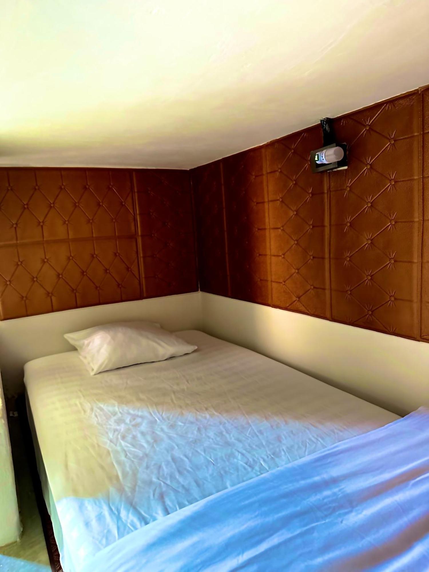 Mbar Hostel Hatrin Szoba fotó